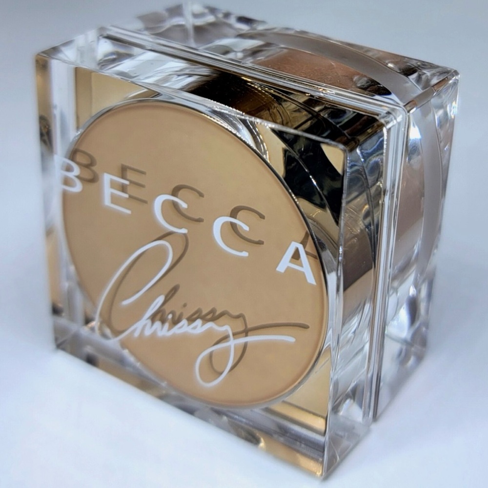 Becca x Chrissy Teigen Confectionary Glow Powder Cinnamon Sugar 0.14oz/0.4g